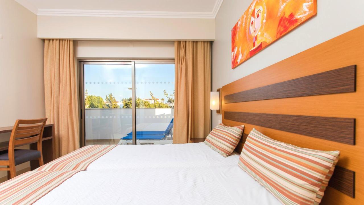 אלבופיירה Alfagar Aparthotel מראה חיצוני תמונה